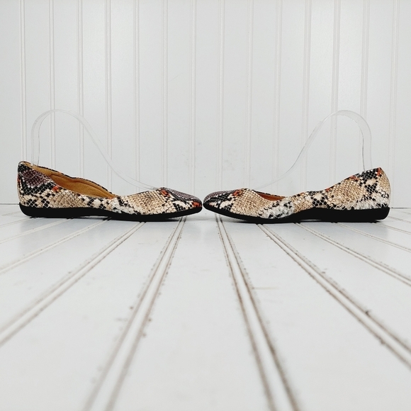 NEW Naturalizer Women's Vivienne Snakeskin Slip On Casual Comfy Flats M54 - Picture 7 of 9